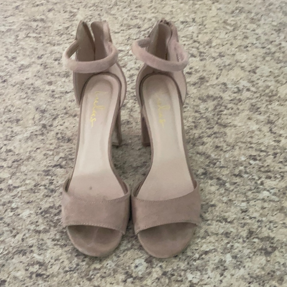 Lulus nude heels